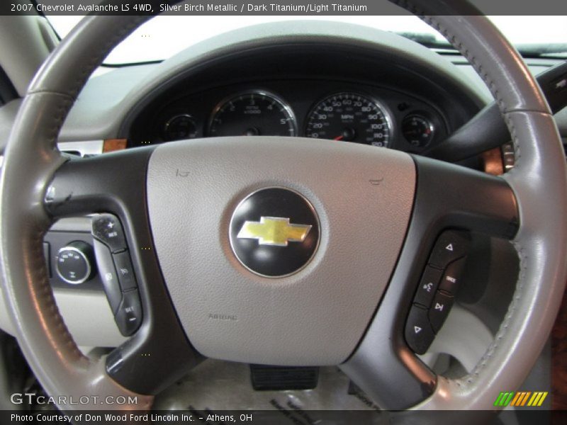  2007 Avalanche LS 4WD Steering Wheel