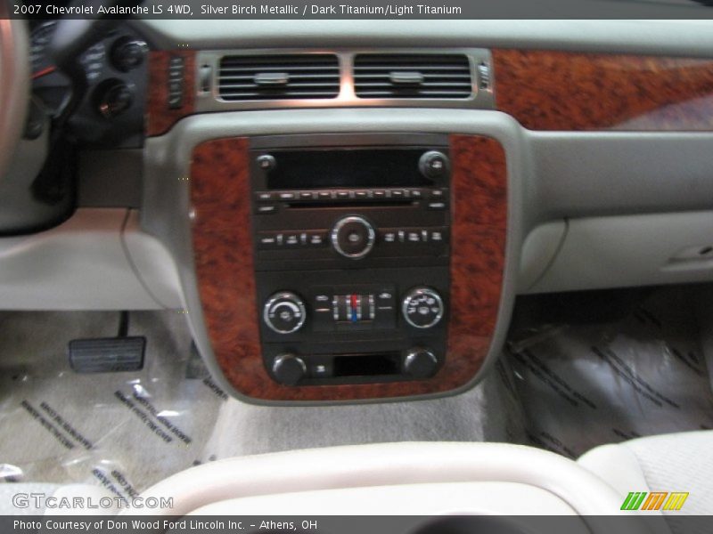 Silver Birch Metallic / Dark Titanium/Light Titanium 2007 Chevrolet Avalanche LS 4WD