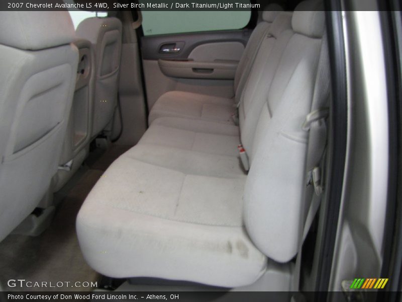 Silver Birch Metallic / Dark Titanium/Light Titanium 2007 Chevrolet Avalanche LS 4WD