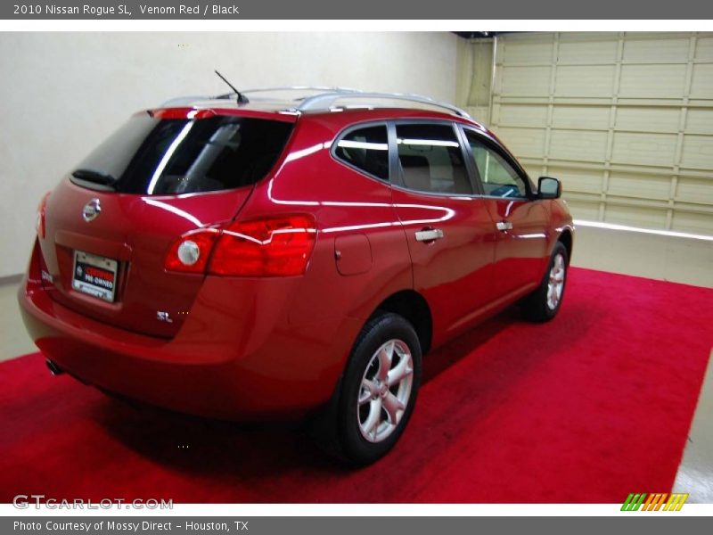 Venom Red / Black 2010 Nissan Rogue SL