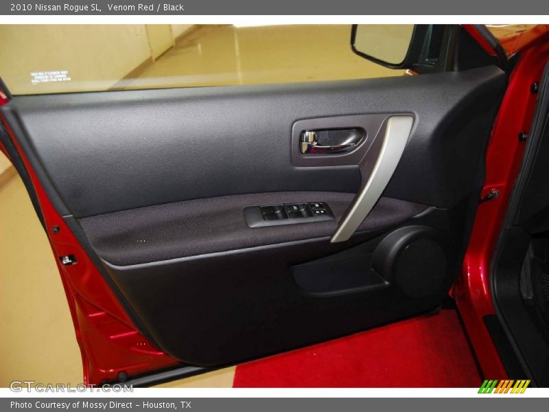 Venom Red / Black 2010 Nissan Rogue SL