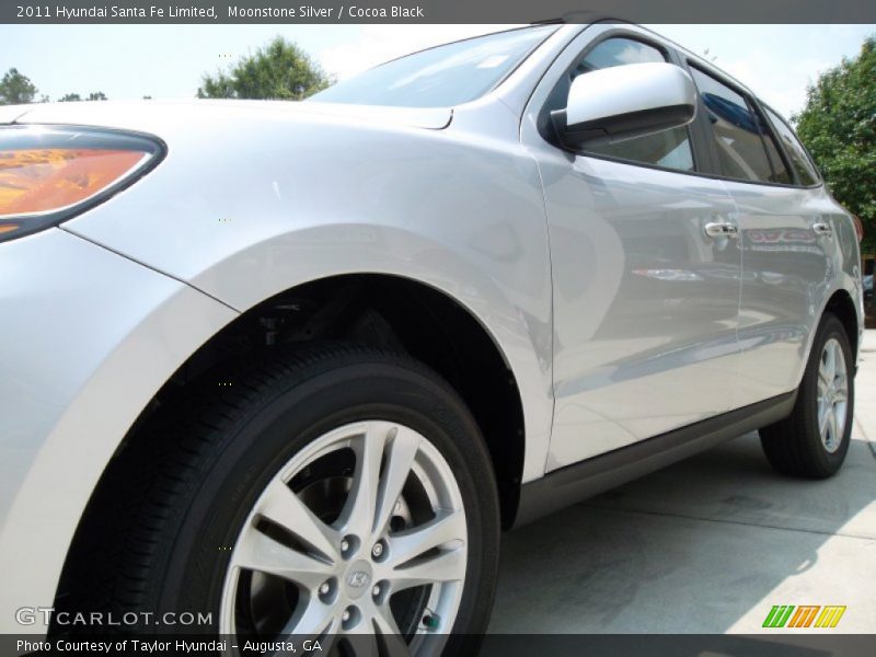 Moonstone Silver / Cocoa Black 2011 Hyundai Santa Fe Limited