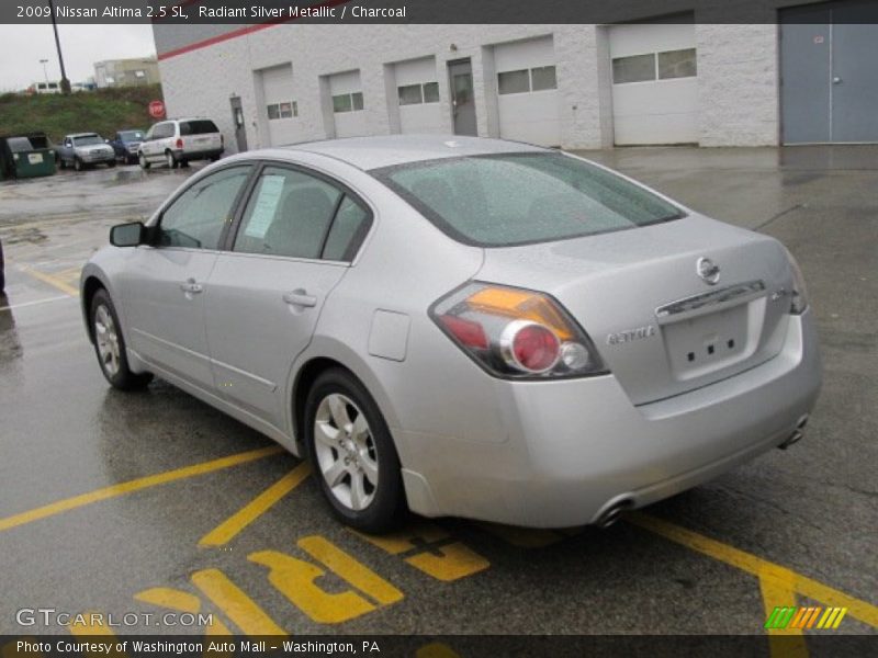 Radiant Silver Metallic / Charcoal 2009 Nissan Altima 2.5 SL