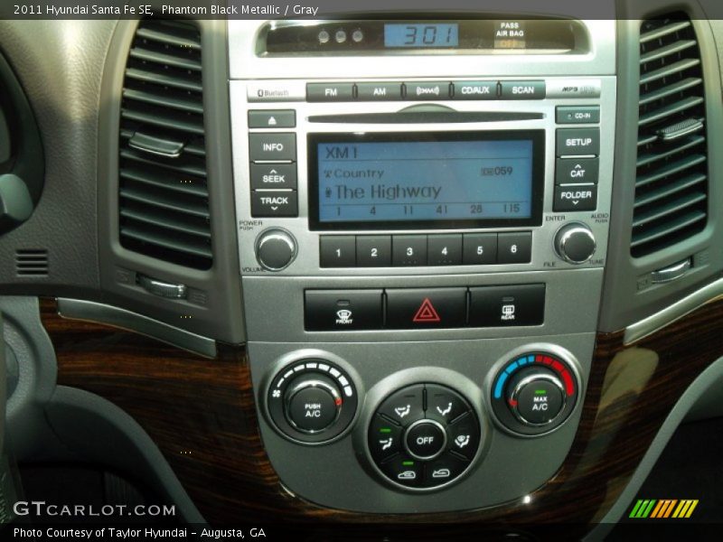 Phantom Black Metallic / Gray 2011 Hyundai Santa Fe SE