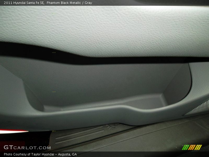 Phantom Black Metallic / Gray 2011 Hyundai Santa Fe SE