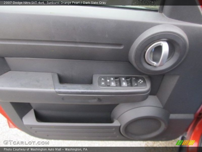 Sunburst Orange Pearl / Dark Slate Gray 2007 Dodge Nitro SXT 4x4