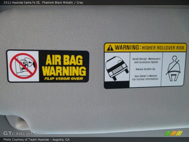 Phantom Black Metallic / Gray 2011 Hyundai Santa Fe SE