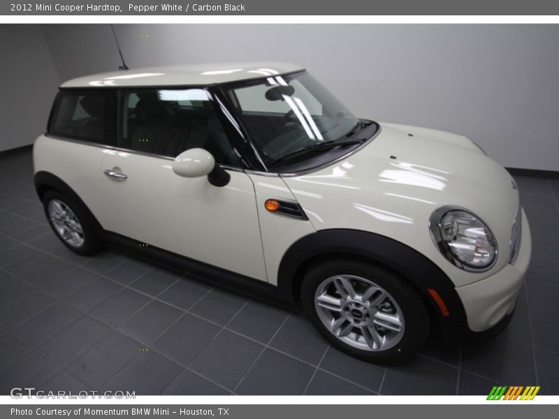 Pepper White / Carbon Black 2012 Mini Cooper Hardtop