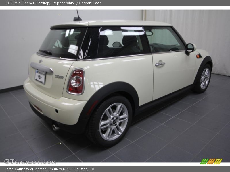 Pepper White / Carbon Black 2012 Mini Cooper Hardtop