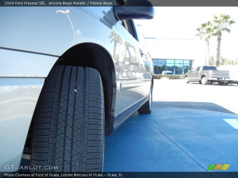 Arizona Beige Metallic / Pebble Beige 2004 Ford Freestar SES
