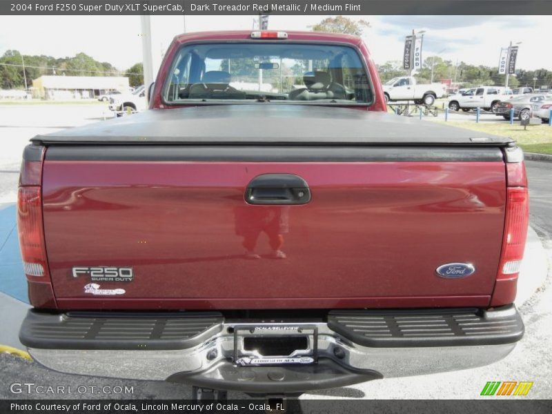 Dark Toreador Red Metallic / Medium Flint 2004 Ford F250 Super Duty XLT SuperCab