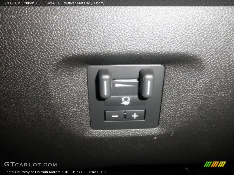 Quicksilver Metallic / Ebony 2012 GMC Yukon XL SLT 4x4