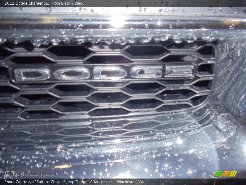 Pitch Black / Black 2012 Dodge Charger SE