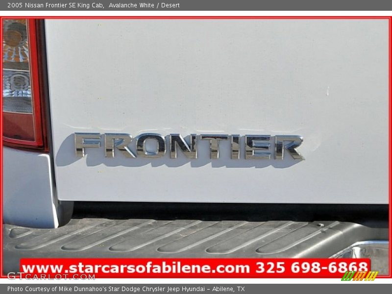 Avalanche White / Desert 2005 Nissan Frontier SE King Cab