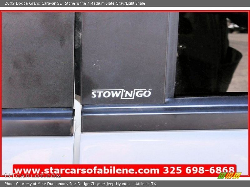 Stone White / Medium Slate Gray/Light Shale 2009 Dodge Grand Caravan SE
