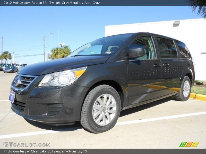 Twilight Gray Metallic / Aero Gray 2012 Volkswagen Routan SE