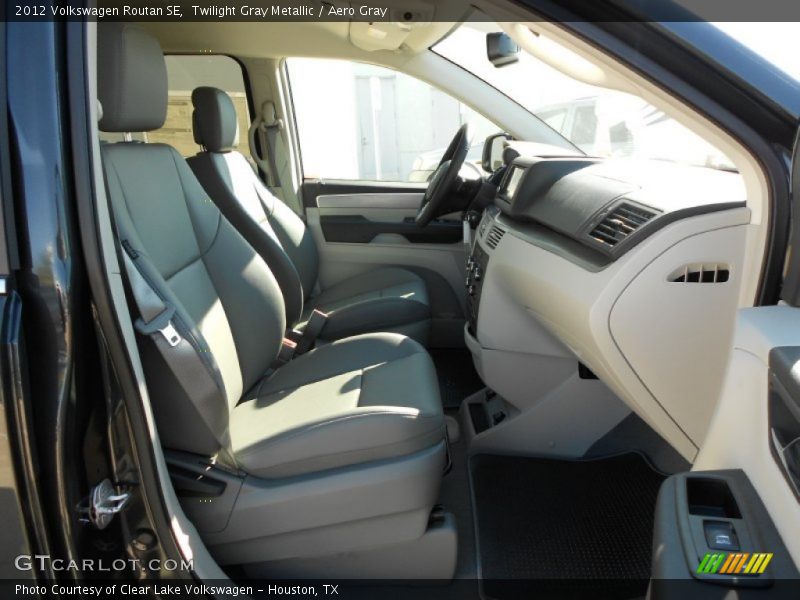 Twilight Gray Metallic / Aero Gray 2012 Volkswagen Routan SE