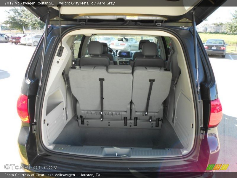 Twilight Gray Metallic / Aero Gray 2012 Volkswagen Routan SE