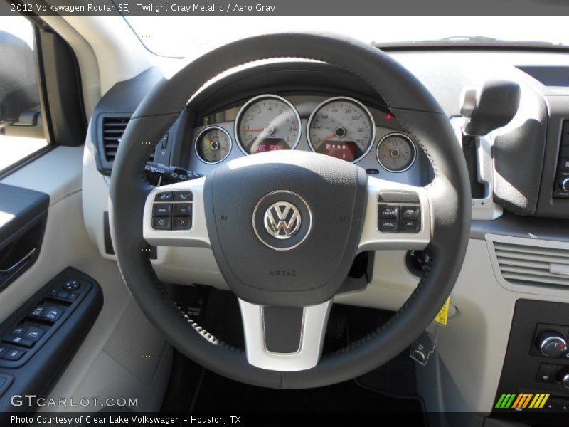 Twilight Gray Metallic / Aero Gray 2012 Volkswagen Routan SE