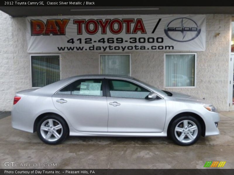 Classic Silver Metallic / Black 2012 Toyota Camry SE