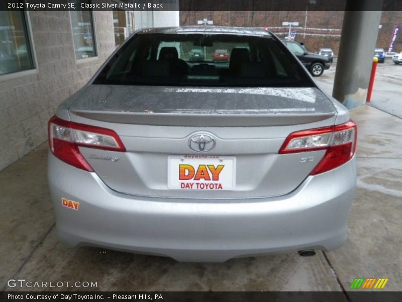 Classic Silver Metallic / Black 2012 Toyota Camry SE