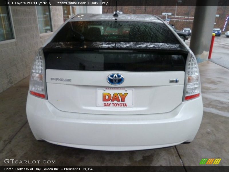 Blizzard White Pearl / Dark Gray 2011 Toyota Prius Hybrid II