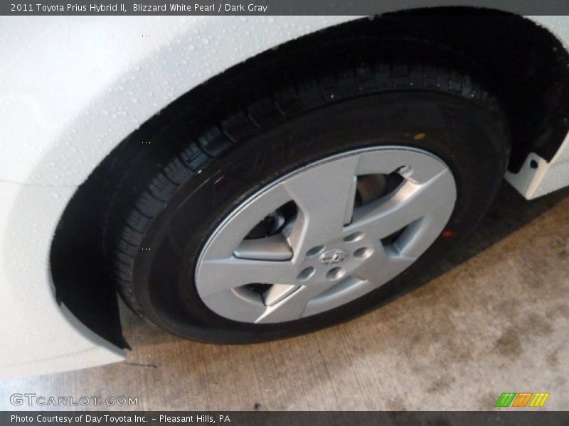 Blizzard White Pearl / Dark Gray 2011 Toyota Prius Hybrid II