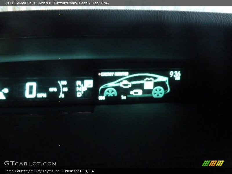 Blizzard White Pearl / Dark Gray 2011 Toyota Prius Hybrid II
