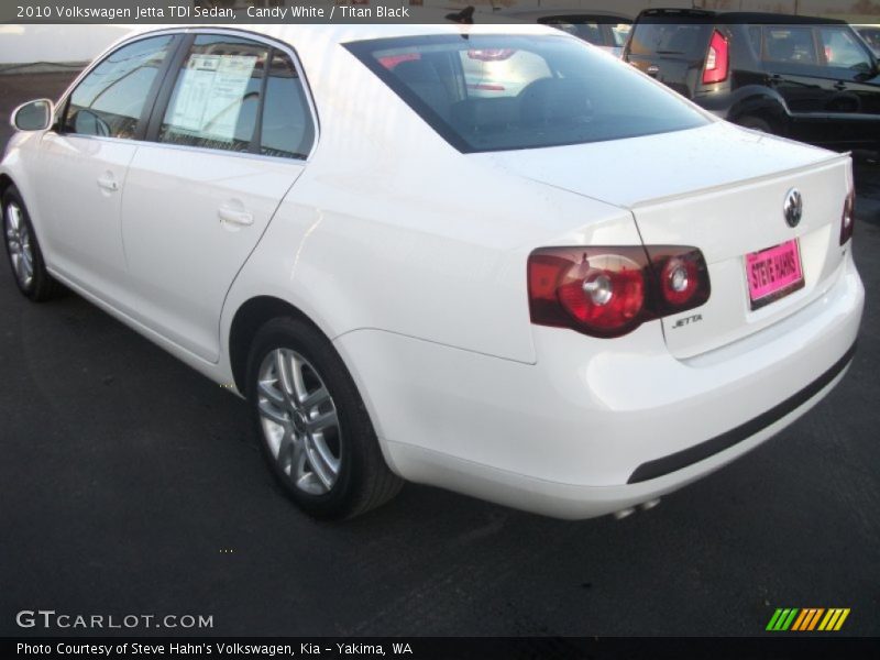 Candy White / Titan Black 2010 Volkswagen Jetta TDI Sedan