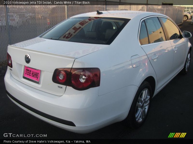 Candy White / Titan Black 2010 Volkswagen Jetta TDI Sedan