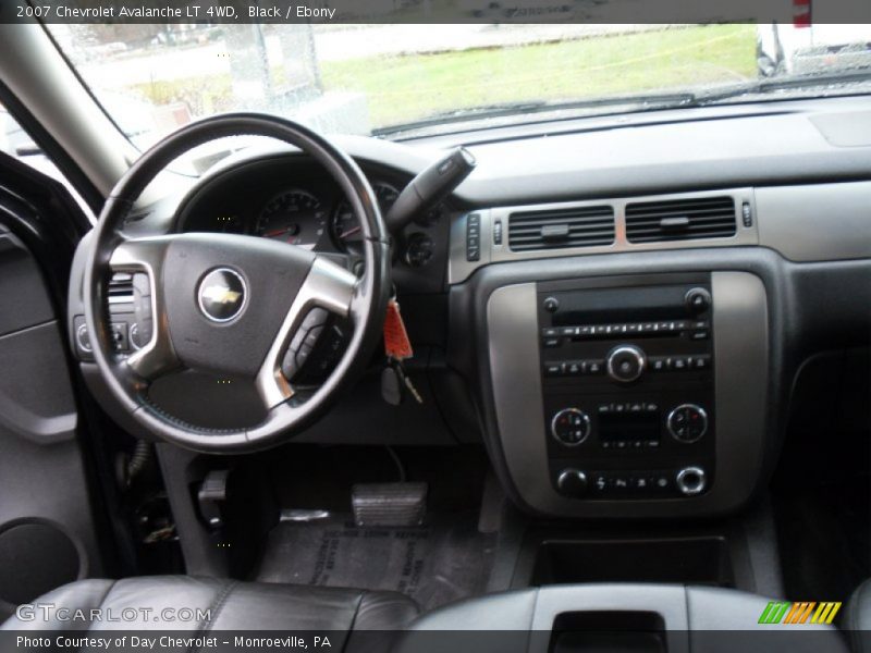 Black / Ebony 2007 Chevrolet Avalanche LT 4WD