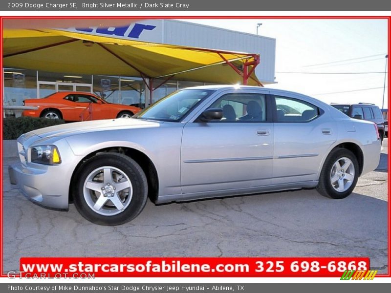 Bright Silver Metallic / Dark Slate Gray 2009 Dodge Charger SE
