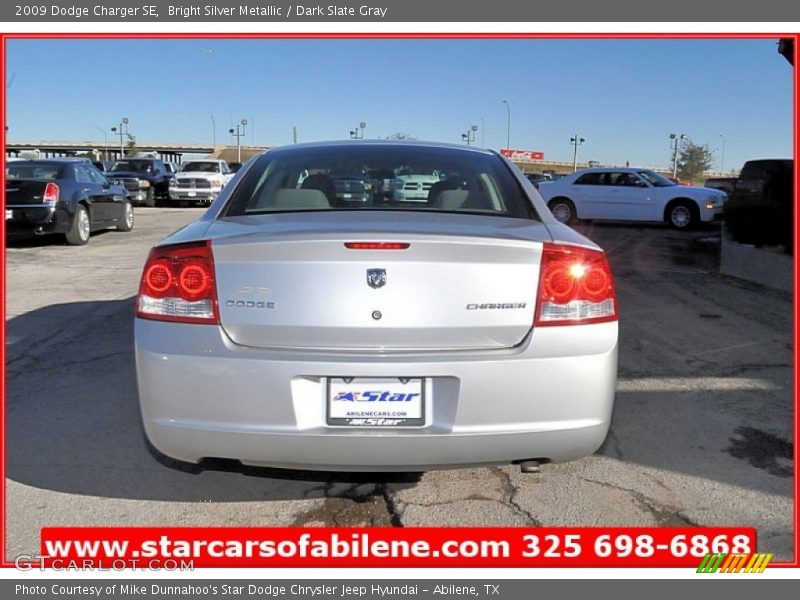 Bright Silver Metallic / Dark Slate Gray 2009 Dodge Charger SE