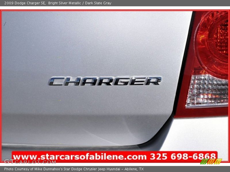 Bright Silver Metallic / Dark Slate Gray 2009 Dodge Charger SE