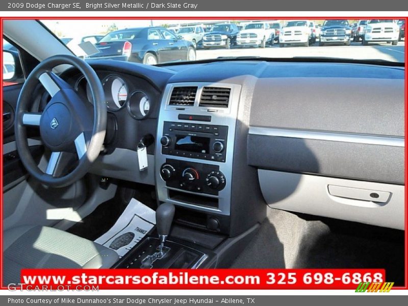 Bright Silver Metallic / Dark Slate Gray 2009 Dodge Charger SE