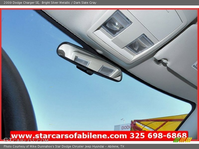 Bright Silver Metallic / Dark Slate Gray 2009 Dodge Charger SE
