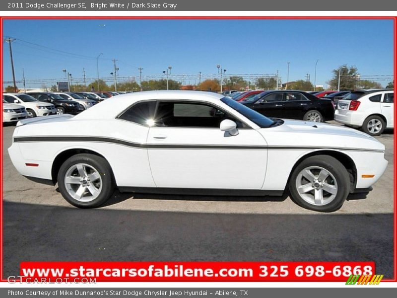 Bright White / Dark Slate Gray 2011 Dodge Challenger SE