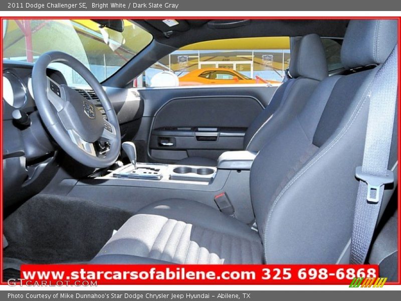 Bright White / Dark Slate Gray 2011 Dodge Challenger SE