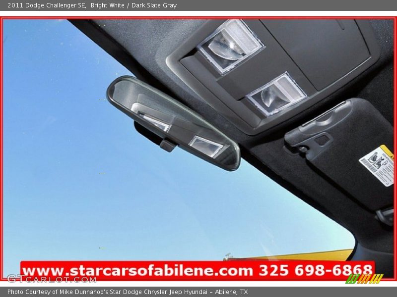 Bright White / Dark Slate Gray 2011 Dodge Challenger SE