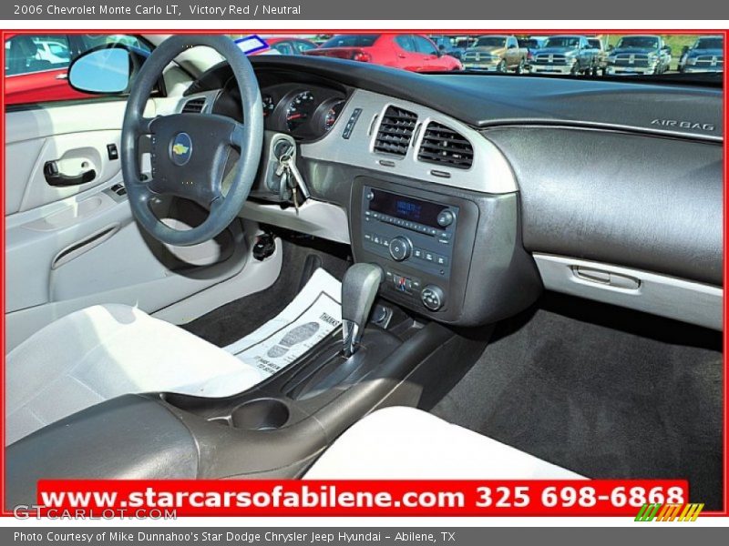 Victory Red / Neutral 2006 Chevrolet Monte Carlo LT