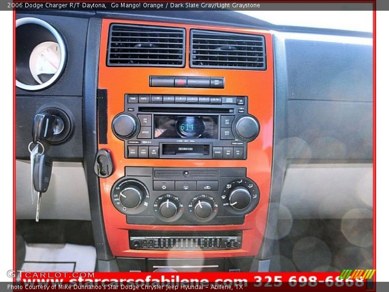 Go Mango! Orange / Dark Slate Gray/Light Graystone 2006 Dodge Charger R/T Daytona