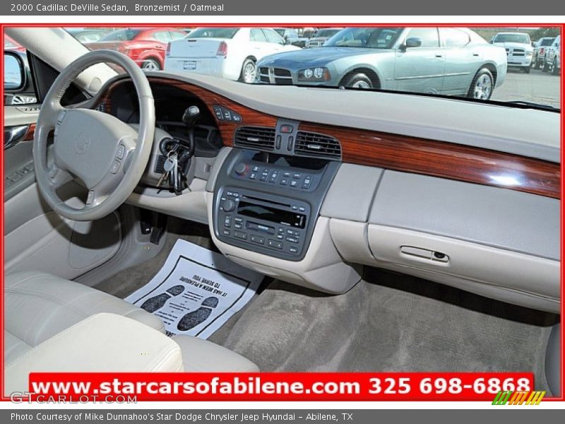 Bronzemist / Oatmeal 2000 Cadillac DeVille Sedan