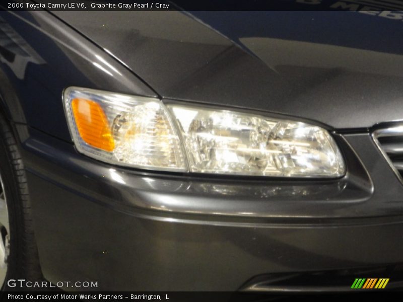 Graphite Gray Pearl / Gray 2000 Toyota Camry LE V6