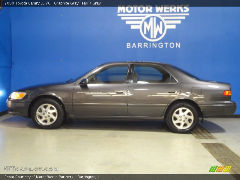 Graphite Gray Pearl / Gray 2000 Toyota Camry LE V6