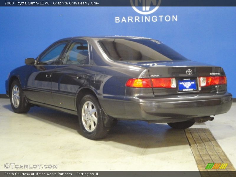 Graphite Gray Pearl / Gray 2000 Toyota Camry LE V6