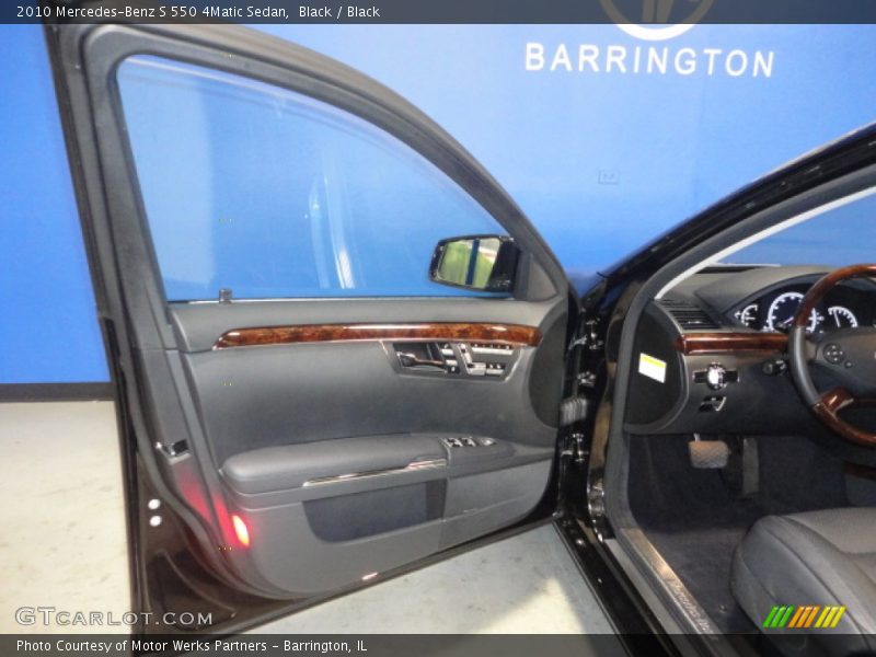 Black / Black 2010 Mercedes-Benz S 550 4Matic Sedan