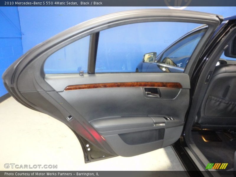Black / Black 2010 Mercedes-Benz S 550 4Matic Sedan