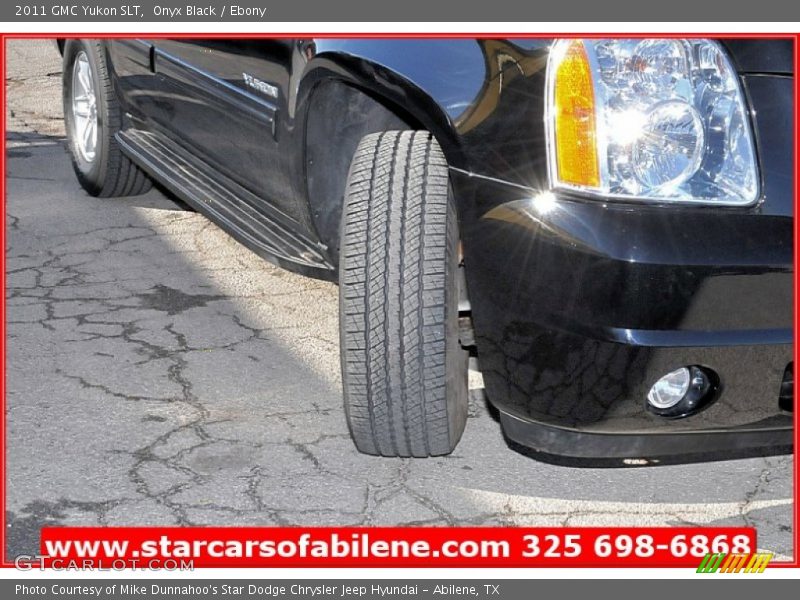 Onyx Black / Ebony 2011 GMC Yukon SLT