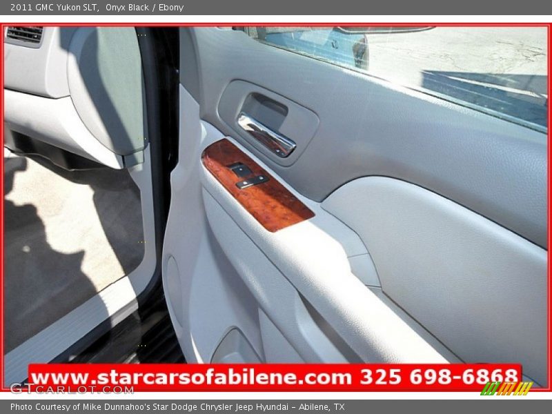 Onyx Black / Ebony 2011 GMC Yukon SLT