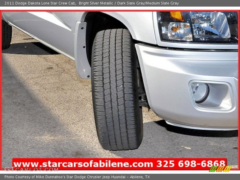Bright Silver Metallic / Dark Slate Gray/Medium Slate Gray 2011 Dodge Dakota Lone Star Crew Cab